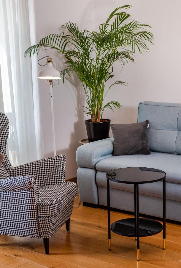 Solu Apartment Promajna Buitenkant foto